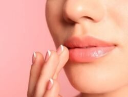 Rekomendasi 5 Lip Serum Murah dan Aman, Bikin Bibir Pink Alami