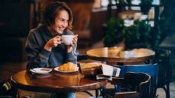 Viral! AI Bikin Netizen Tak Percaya Foto di Cafe