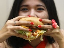 Makanan Penyebab GERD yang Perlu Dihindari